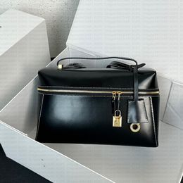 Fashionable Extra bag with leather glossy zipper opening for women crossbody bag metal lock zipper buckle designer luxury bag