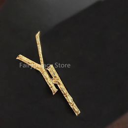 Fashion High quality Luxury Designer Men Women Pins Brooches Gold Letter Brooch Pin Suit Dress Pins for Party Nice Gift319U