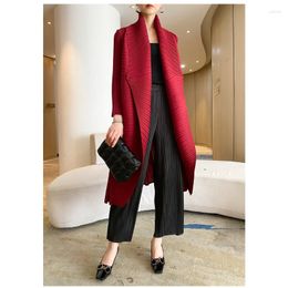 Women's Trench Coats GGHK Pleated Female Large Size Coat Fall Long-sleeved Cardigan Loose Fashion Robe French Elegant Clothing