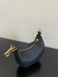 Fashion Bags Underarm Bag Top leather tote Bag Women's Bag High Quality purse Classic Metal Big logo