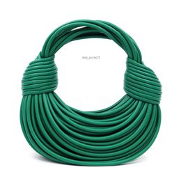 Leather Lady Brand Cassette Botteega Bvbag Double Knot Bag Designer Bags Totes Noodle 2023 Handbag Hand Knitted Knot Small Cattle Handbags Round Purse Hefq