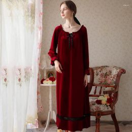 Women's Sleepwear Princess Women Velvet Round Neck Three Quarter Nightdress Vintage Autumn Winter Velour Night Dress Lace Long Nightgown