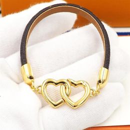 Designer Love Leather Bracelet woman man luxury Jewellery leathers bracelets with metal Heart head charm Bracelets high-end fashion 190y