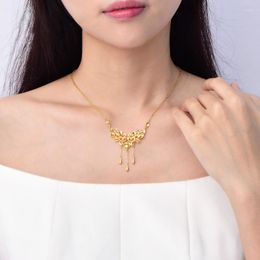 Pendant Necklaces Golden Finch Necklace Women's Light Luxury Niche Design Wedding Fake Set Chain Flower Shape Fashion Gift Jewellery