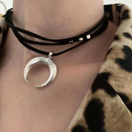 Choker Fashion Moon Horn Pendant Necklace Multilayer Collar Chain Simple Jewelry Clavicle Layered Gift Y08E