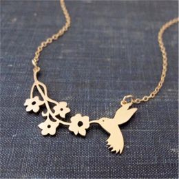 Pendant Necklaces Fashion Flying Bird Flower Necklace Beautiful Swallow Olive Branch For Women Animal Vintage Handmade Jewelry278c