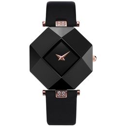 New Fashion luxury women watch New Fashion Women Dress Watches Ceramic case Leather Strap Relogio Feminino Lady Quartz Wr267M