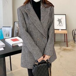 Women's Wool Blends arrival fashion OL professional jacket women temperament korean suit collar doublebreasted loose houndstooth thick coat 230928