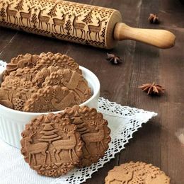 Christmas Embossed Rolling Pin Decorations For Home Kitchen Reindeer Snowflake Embossing Cookie Cake Dough Roller New Year Decor245u