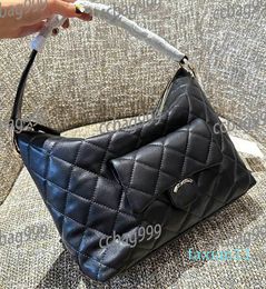 Large Capacity Women Shoulder Bag Flap Coin Purse Cowhide Leather Quilted Trend Hobo Underarm Bag Classic Designer Wallet Luxury Handbag Pochette 29.5CM