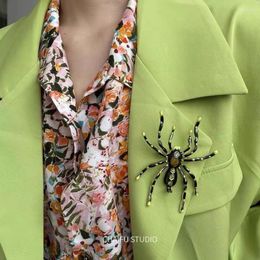 Brooches Big Green Spider For Women Statement Funny Creepy Brooch Weird Jewellery Unique Cool Stuff Punk Streetwear