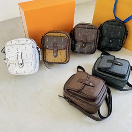 m69404 Wearable Wallet for Men Women. Great Leather Mini Shoulder Bag, Designer Phone Bag Portable bag Laobanzhng6020