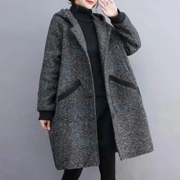 Women's Wool Blends Autumn Winter Women Hooded Coats Thicken Warm Long Jackets With Pockets Female Vintage Streetwear Ladies Casual Loose Outerwear 230928