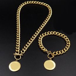 Female Designed Chain Choker Necklaces Bracelet Earring Medusa Head Portrait Pattern Pendant Womens Jewellery Set Banshee 18K Gold p240g