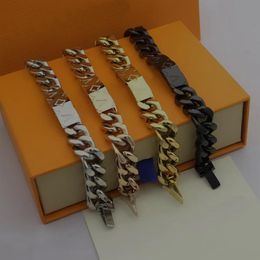 Europe America Fashion Style Men Lady Women Titanium steel Thick Chain Bracelet With Engraved V Initials Flower Square Pendant M62224u