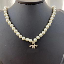 18 style classic Diamonds pearl Necklace French luxury brand C Fashion Necklaces Designers Jewelry Womens Party Chain2150