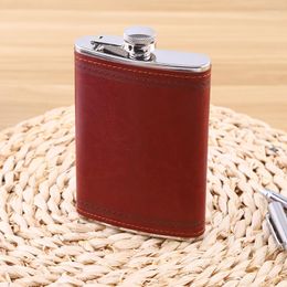 Hip Flasks Portable 9oz Whisky Liquor Flagon Alcohol Flask Red PU Leather Wrap Wine Pot Stainless Steel Vodka Whiskey Drinkware
