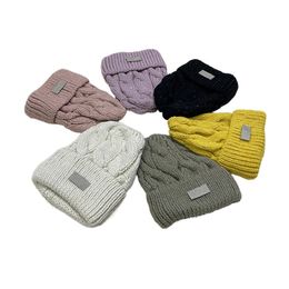 Fashion Knitted Beanie For Woman Designer Flanging Thicken Beanies Warm Winter Chunky Yarn Hat Warm Ski Hats