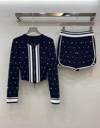 Women's Tracksuits 2023 Fashion Suit Colour Matching Edge Beaded Diamond Knitted Top Elastic Waist Shorts 2-piece Set 0914