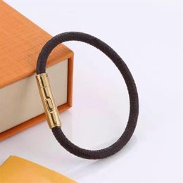 Woman Bracelet Fashion Bracelets for Man Womens Leather Chain Jewelry Unisex Wristband 2 Styles Good Quality with BOX3052