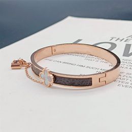 New Bangle women's titanium steel bracelet flower grass key lock letter designer gold silver luxury couple wedding gift non-f277x