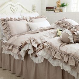 Bedding Sets European Khaki Set Double Ruffle Lace Duvet Cover Elegant Bedspread Bed Sheet For Wedding Decor Clothes