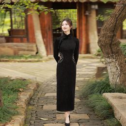 Ethnic Clothing Chinese Embroidery Cheongsam Autumn Winter Long-sleeved Retro Improved Turtleneck Elegant Dress Warm Plus Fleece Daily Qipao