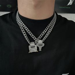 Alyx design metalllås kedja hänge halsband män/kvinnor personlighet nisch hip-hop gata kedja mode smycken tillbehör