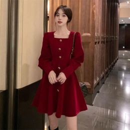 Ethnic Clothing French Retro Velvet Red Qipao Dress For Women Square Neck Cheongsam Long Sleeve A-Line Formal Party Gown With Buttons