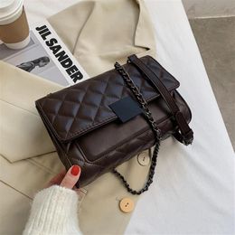 2021 NEW HBP bags brand designs women handbags 2021 classic black color Qui sewing SMALL inclined shoulder bag restoring ancient w255g