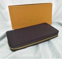 Designers Leather Single Zipper Long Wallets Evening Bags Coin Purse Embossed Clutch Wallet With Box Serial case