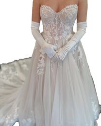Modern Bridal Wedding Dress 2023 Lace Ballgown Sweetheart vestidos de novia Chapel Train Garden Castle robe de mariee Zipper Covered Buttons Built-in Bones