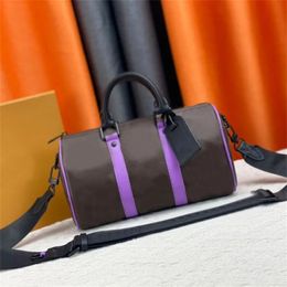 Designer Mens CITY Messenger Bags Cross Body M59255 M45936 Luxurys Black Shouler Purses 2022 Women Pillow Bag Letters Quality High Capacity