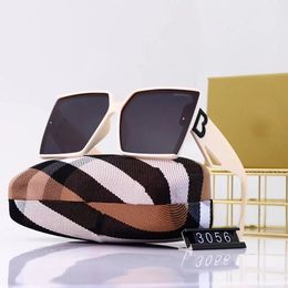 Designer sunglasses UV protection Luxury polarized sunglass for women men letter Beach Retro square sun glass Casual eyeglasses with box very good gift