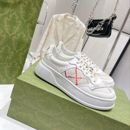 2022 Chunky B series shoes Luxury Designer Sneakers couple classic ribbon leather sports thick white shoe Ace bee Luxurys Trainers size 35-45