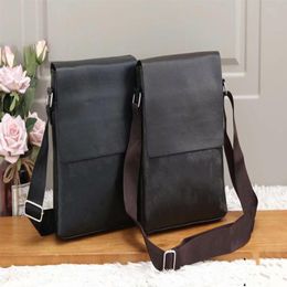 luxurys designers Shoulder Bag Handbags Crossbody Bags Fashion Men Boy Messenger Bags286Q