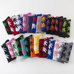 Men's Socks Autumn Winter Couple Maple Women Cotton Warm Hip-Hop Skateboard Crew Sock Personality Mid Tube Men Unisex