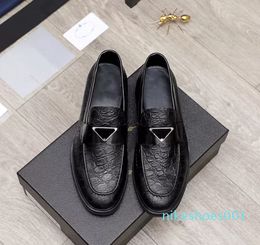 2023 Dress Shoes Penny Oxfords Bridegroom Boat Sneakers Mens Business Wedding Party Casual Flat Soles Sneaker