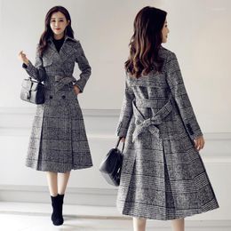 Women's Trench Coats 2023 Fashion Autumn And Winter Ladies Gray Plaid Windbreaker Belt Double-breasted High-quality Mid-length Women's