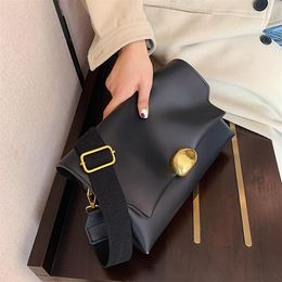 Designer- Women Retro Female Bag Large Capacity New Trendy Wild Wide Band Shoulder Messenger Bag226K