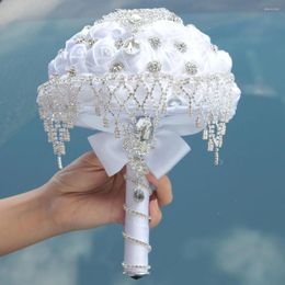 Decorative Flowers Luxury Rhinestone White Colour Wedding Bridal Bridemaids Bouquet Size 18X25CM Bouquets Flower Accept Custom Made