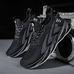 Мужские кроссовки белые, черные, серые дышащие модные сетчатые беговые уличные мягкие спортивные кроссовки классические мужские кроссовки 40-44