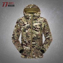 Outdoor Jackets Hoodies Camouflage Tactical Soft Shell Jacket Men Fleece Warm Windproof Waterproof Coats Male Outdoor Wearable Military Mens Jackets 0104