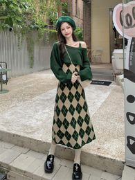Casual Dresses Autumn Winter Style Green Knit Halter Dress Plaid Sweater Pullover Hepburn Wind Two Sets Of Long Sleeves For Women
