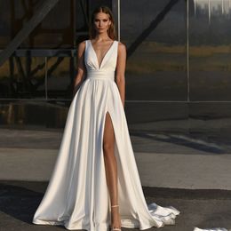 Elegantes weißes A-Linien-Hochzeitskleid aus Satin mit seitlichem Schlitz und bodenlangem Maß nach Maß für Frauen Robe De Mariee mit Tasche 2023