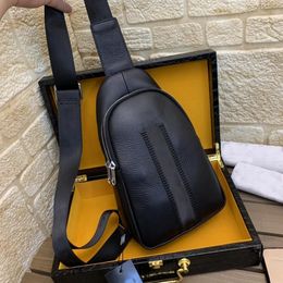 Çapraz vücut omuz çantaları erkek çanta sırt çantası erkekler tote crossbody çanta çantaları kadın deri pochette debriyaj çanta moda walle245q