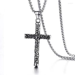 Pendant Necklaces S1274 Fashion Jewelry Vintage Personality Carving Cross Necklace Titanium Steel Chain