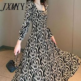 Casual Dresses JXMYY Fashion Plus Size Ladies Floral Comfortable Dress Female Long-Sleeved French Retro Hepburn Style Square Collar Long Ski