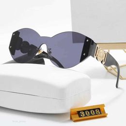 Men Women Designer Sunglasses Fashion Classic Eyeglasses Goggle Outdoor Beach Sun Glasses For Man Woman 4 Colour Optional Triangular good