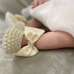Sneakers Ivory Lace Baptism Girl Shoes P ography Flower Baby Glitter Pearly Christening Soft Comfortable Infant Footwear 230106